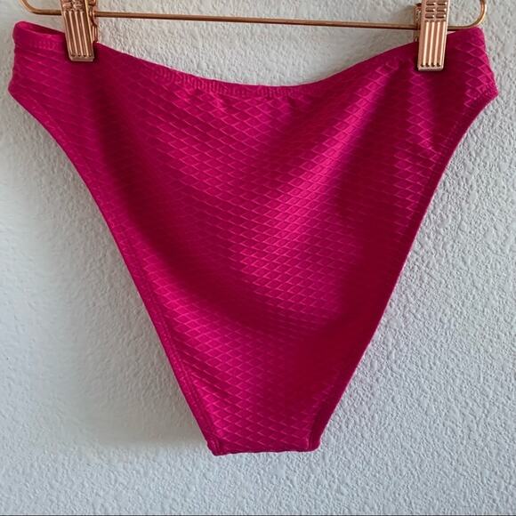 NWT Xhilaration High Cut Pink Mermaid Scale Bottom Medium - Picture 2 of 6